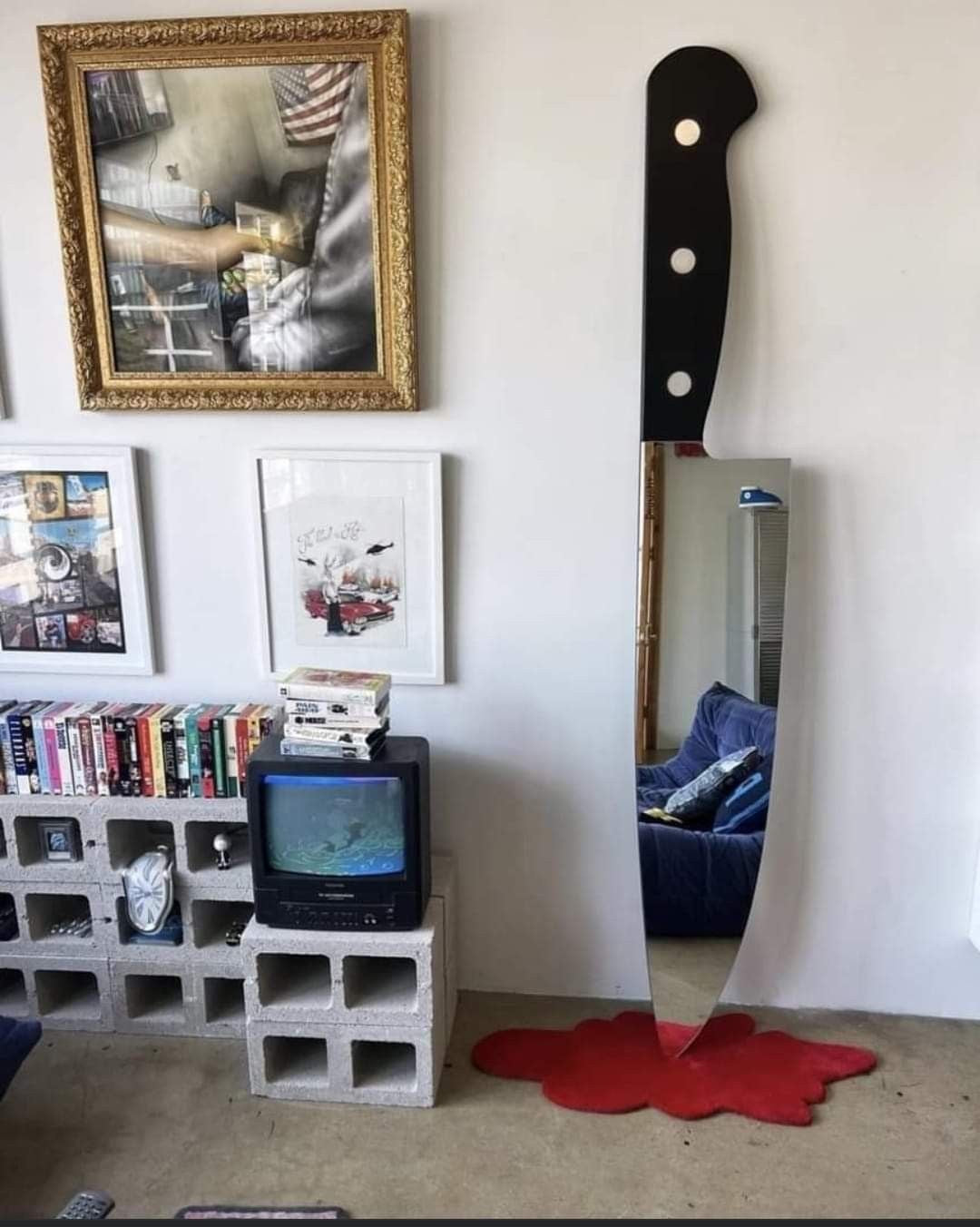 Aesthetic Knife Mirror